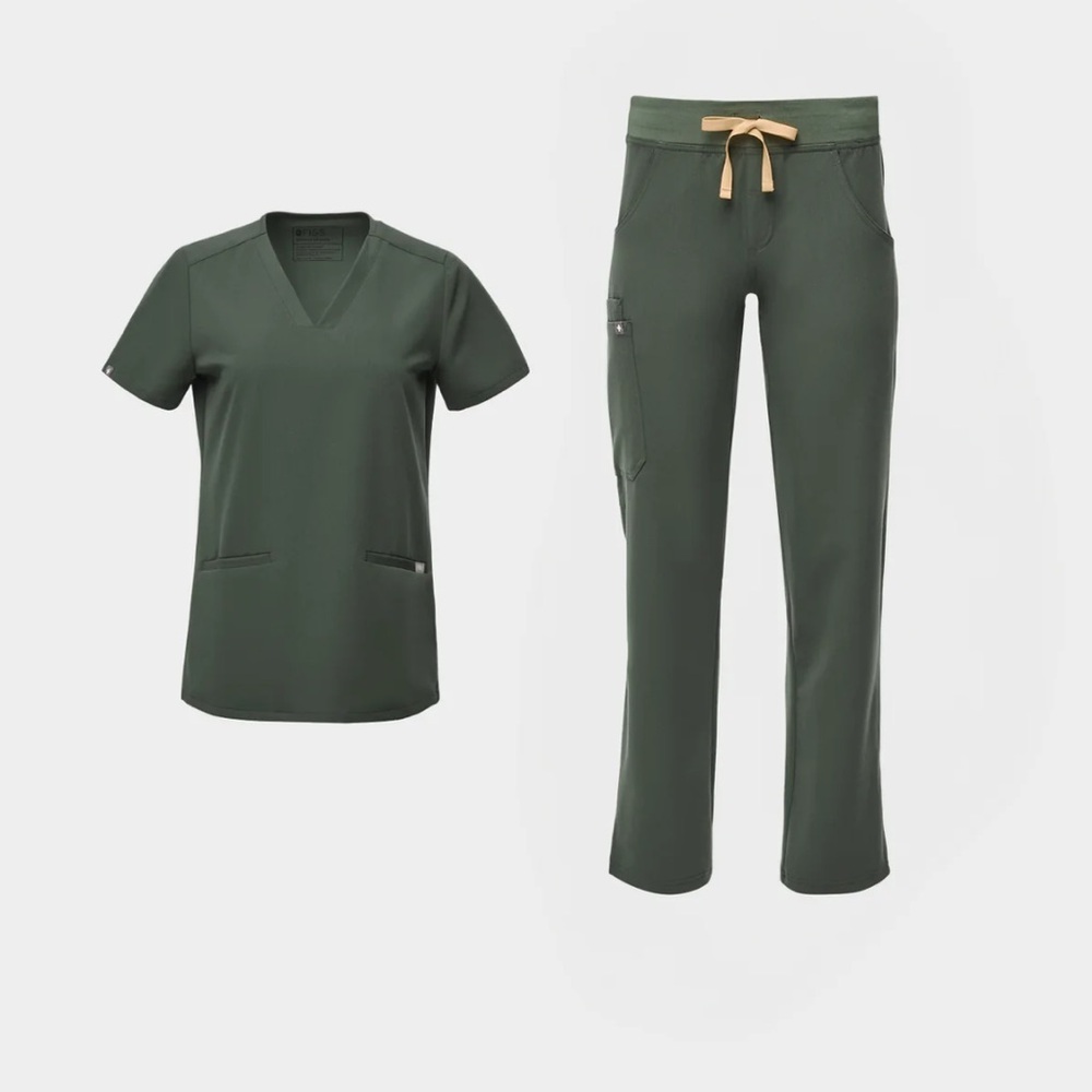 *Brand new* Figs Moss Scrubs Set